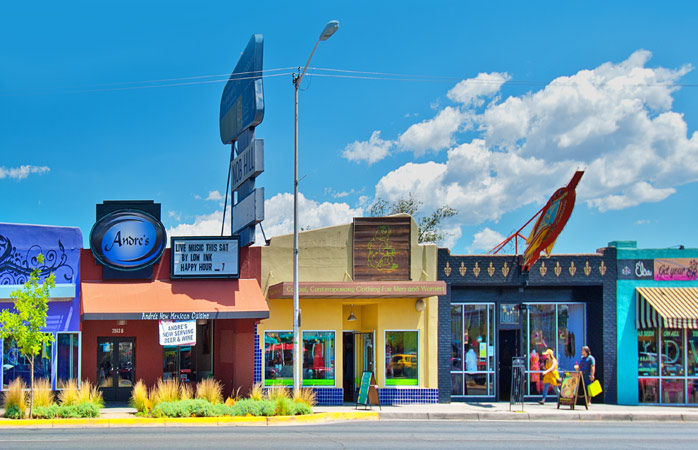 Hollywood-worthy storefronts and cafés on the retro style Central Avenue