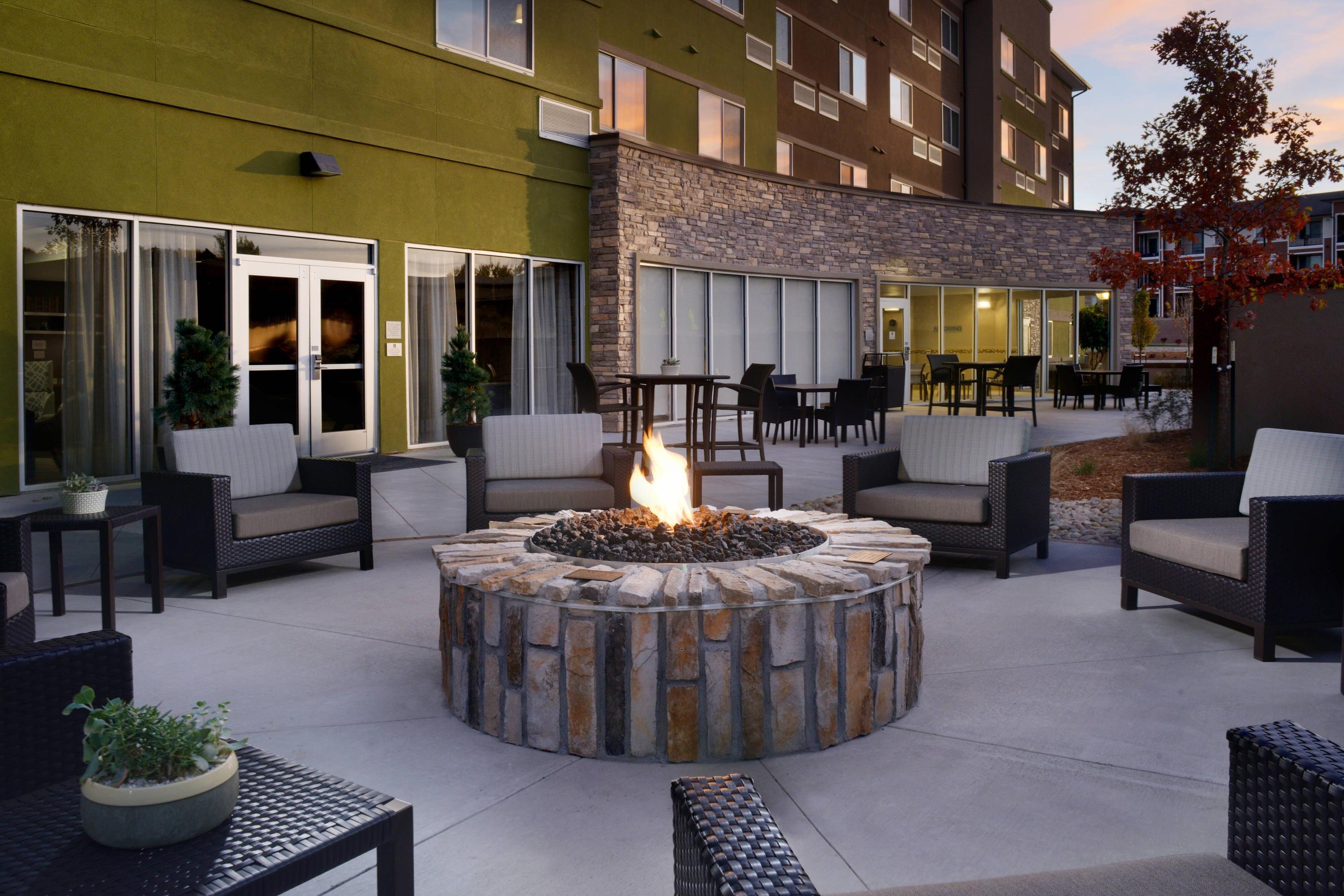 Hotel in South Denver  Courtyard by Marriott Denver South/Park Meadows Mall
