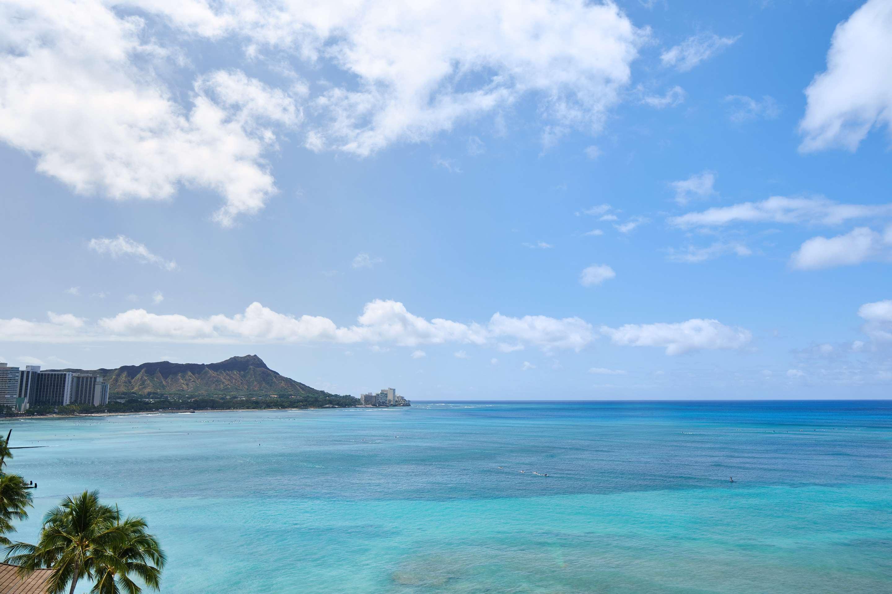 OUTRIGGER Reef Waikiki Beach Resort, Honolulu – Updated 2023 Prices