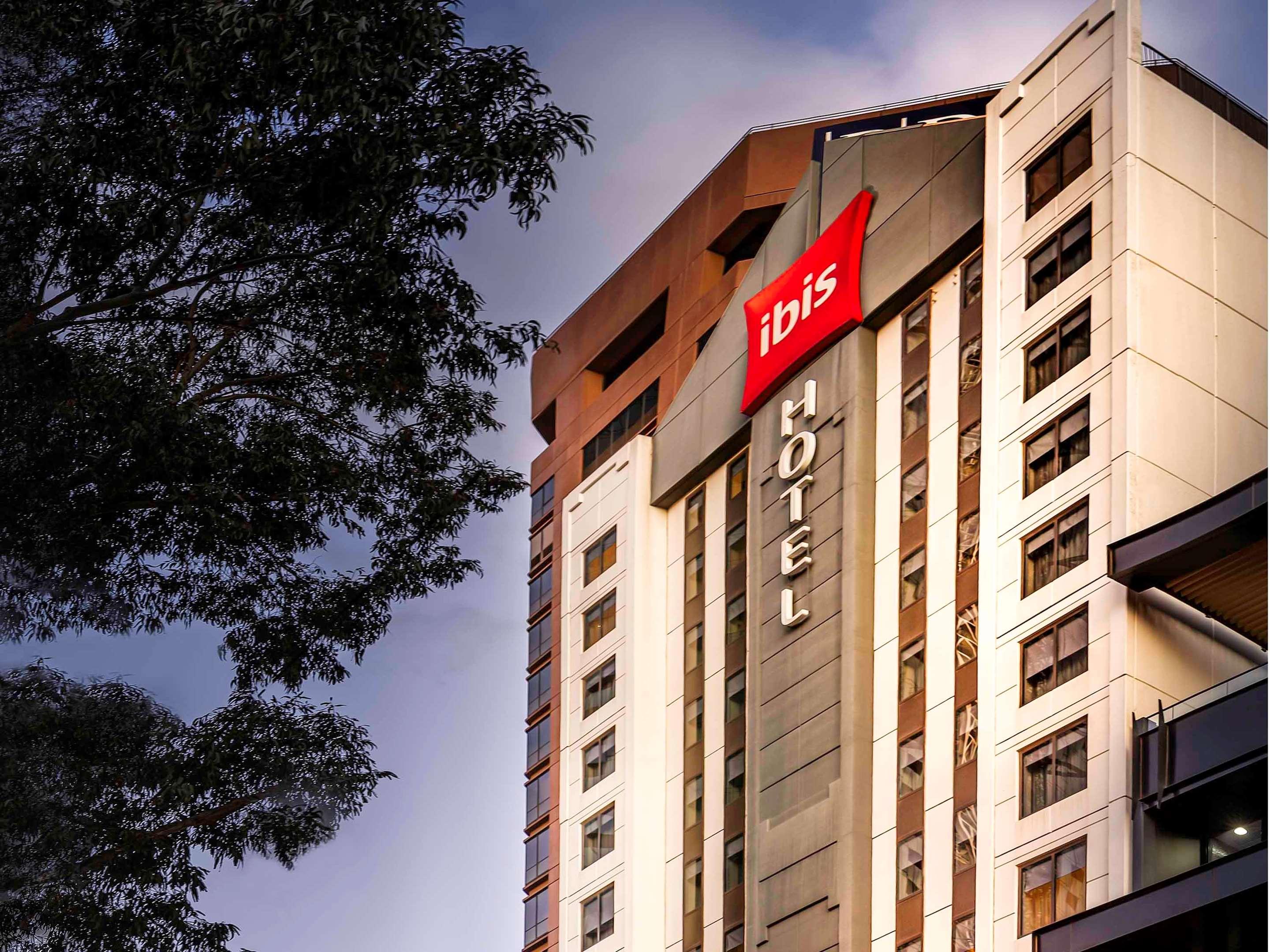 ibis melbourne hotel apartments in melbourne australia from 56 deals reviews photos momondo