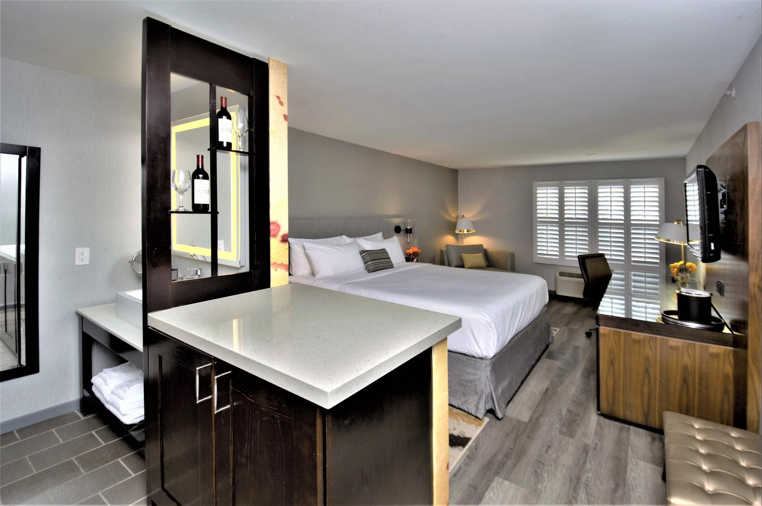 Hotel Indigo Napa Valley By IHG in Napa, the United States from $106:  Deals, Reviews, Photos | momondo