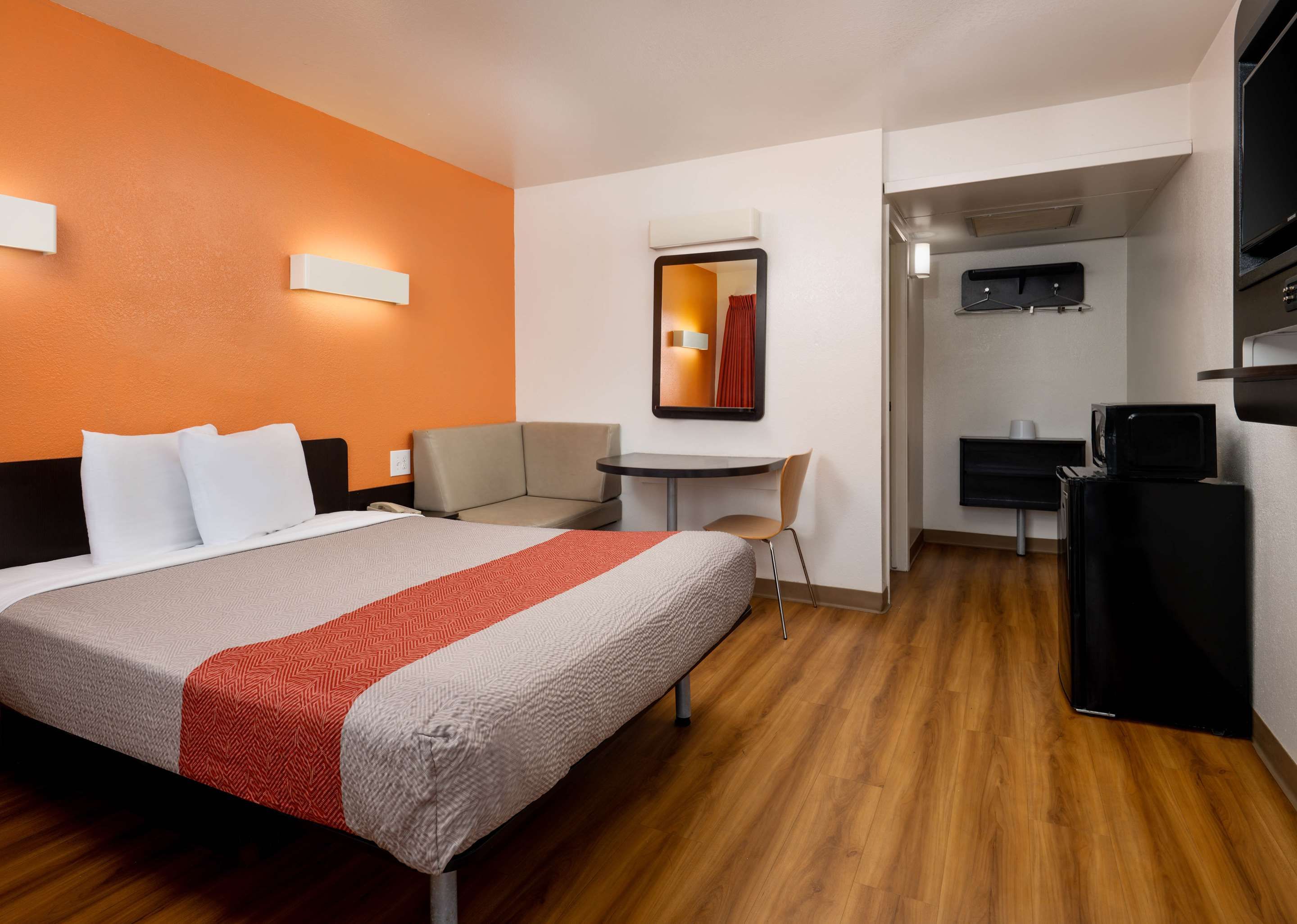 Motel 6 Pismo Beach in Pismo Beach, the United States from $47: Deals,  Reviews, Photos | momondo