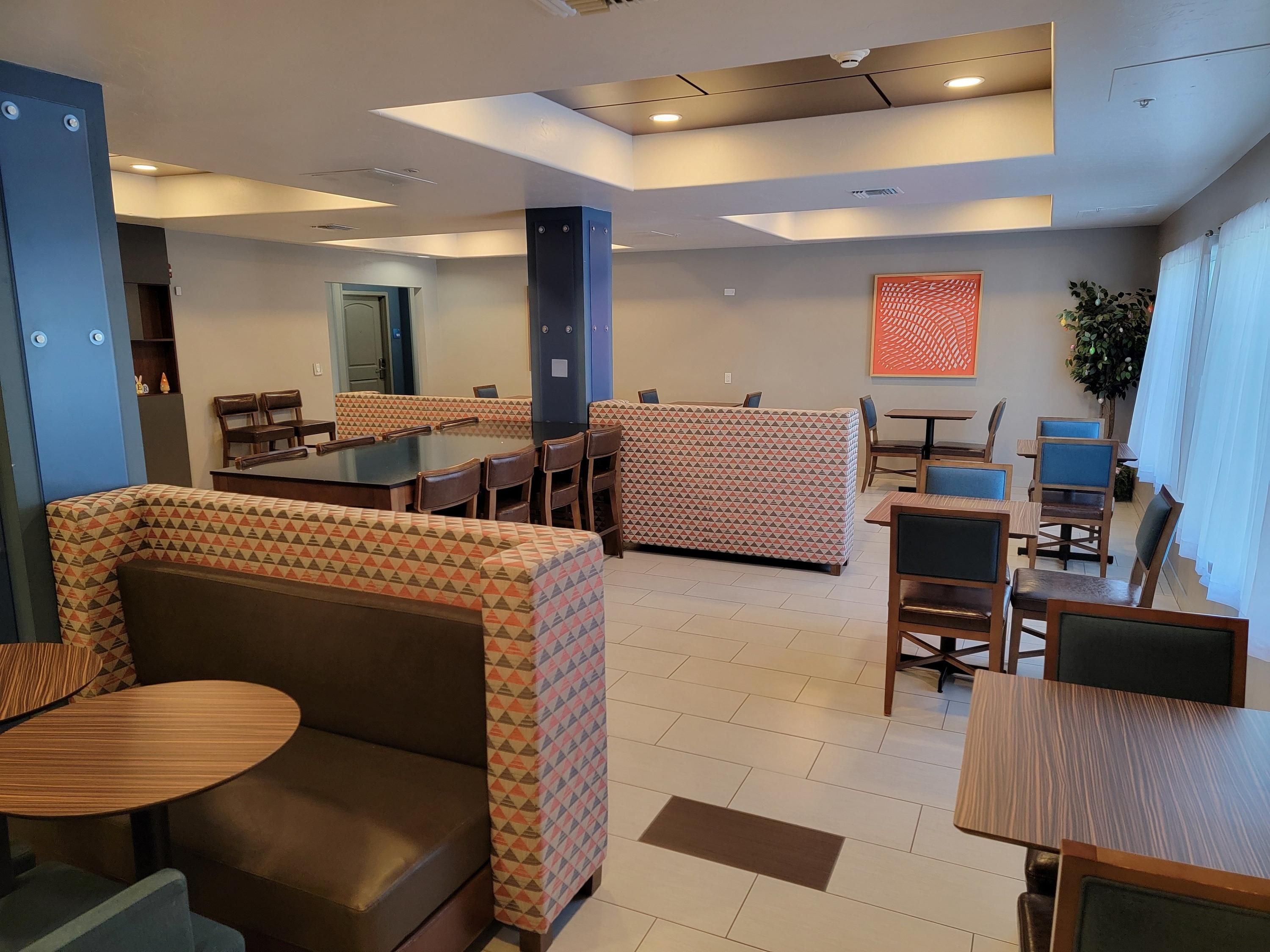 Holiday Inn Express \u0026 Suites Casa Grande By IHG in Casa Grande, the United  States from $147: Deals, Reviews, Photos | momondo, image size:3000x2250