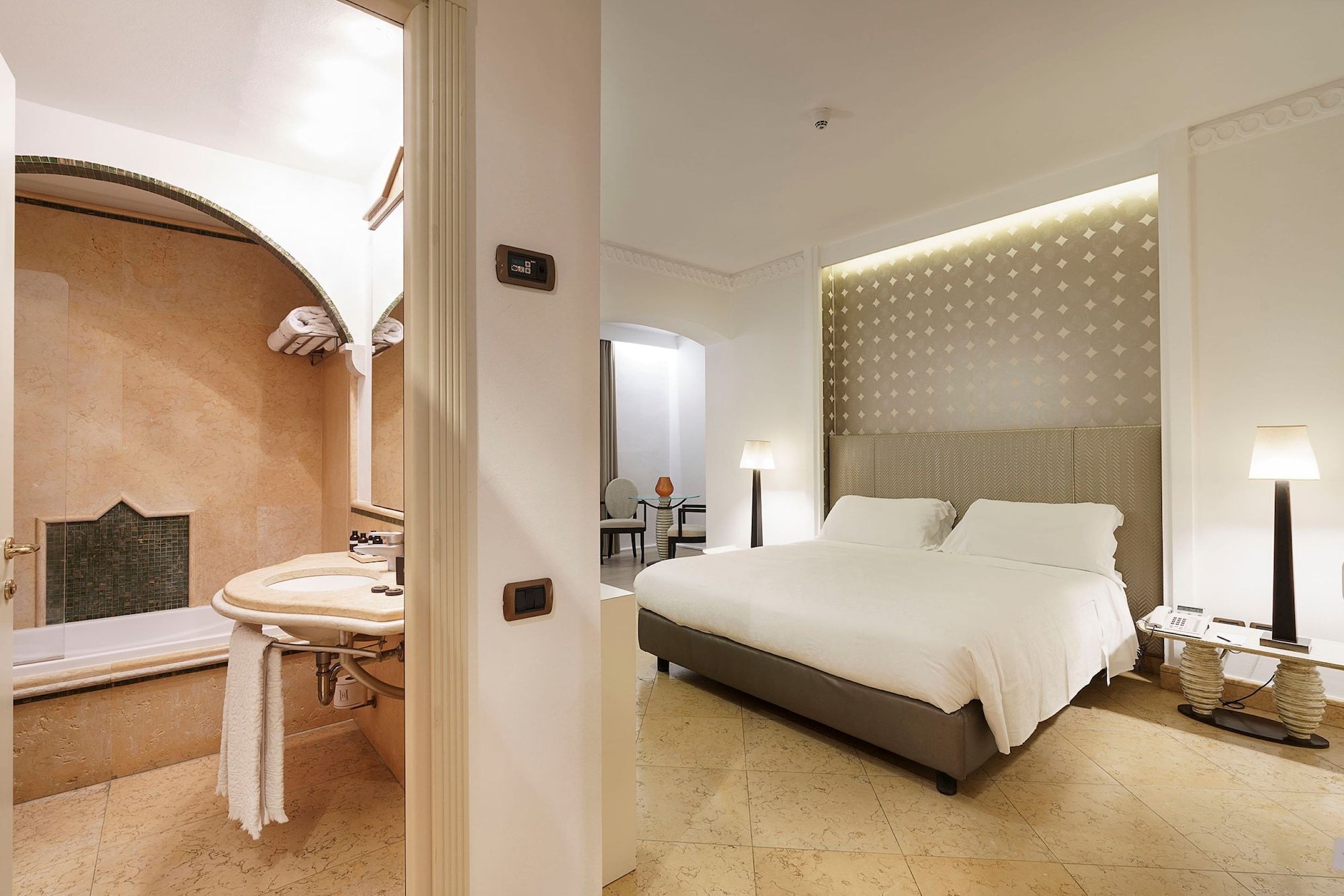 Hotels in Catania from $34 - Find Cheap Hotels with momondo