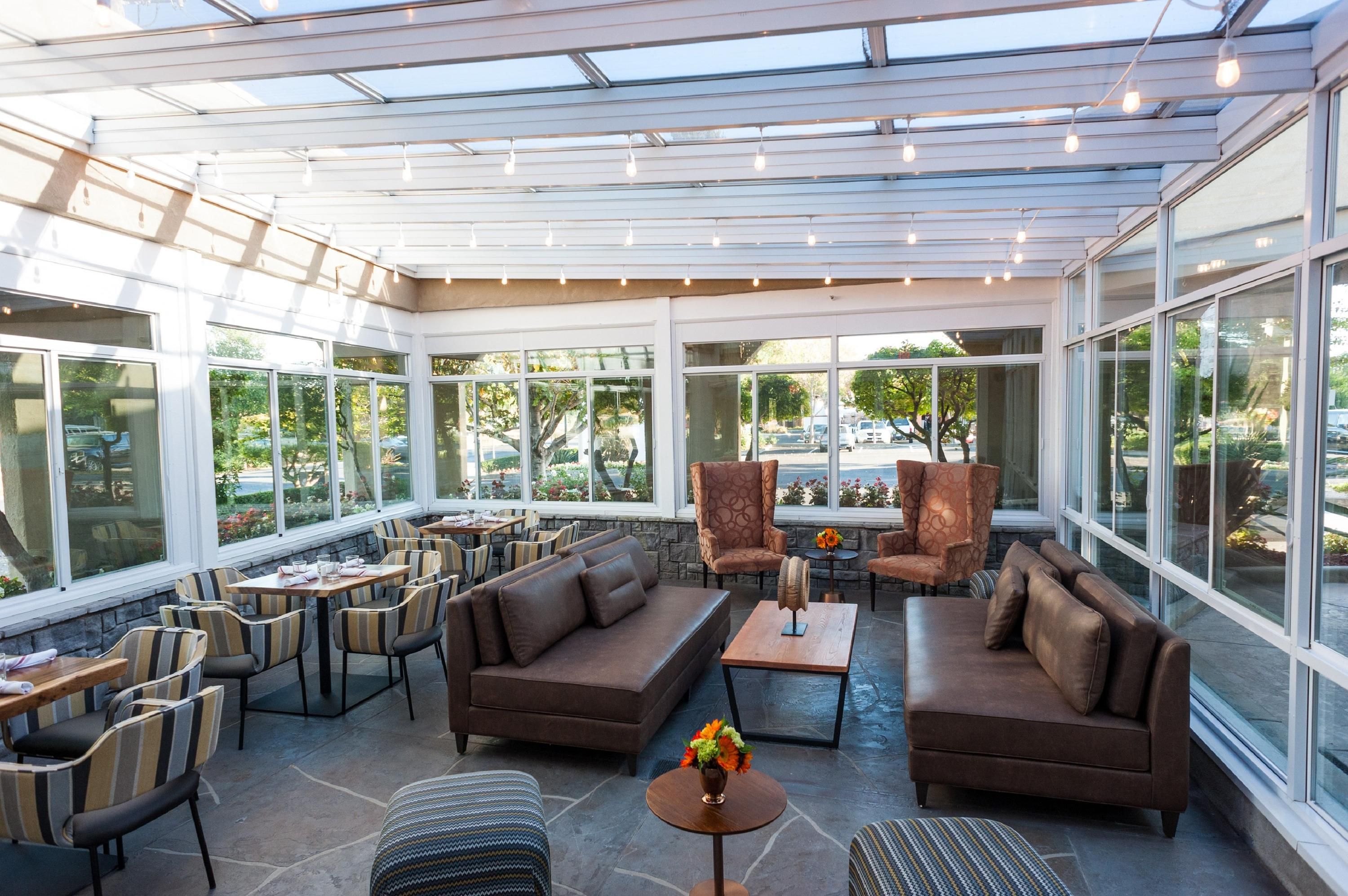 Hotel Indigo Napa Valley By IHG in Napa, the United States from $106:  Deals, Reviews, Photos | momondo