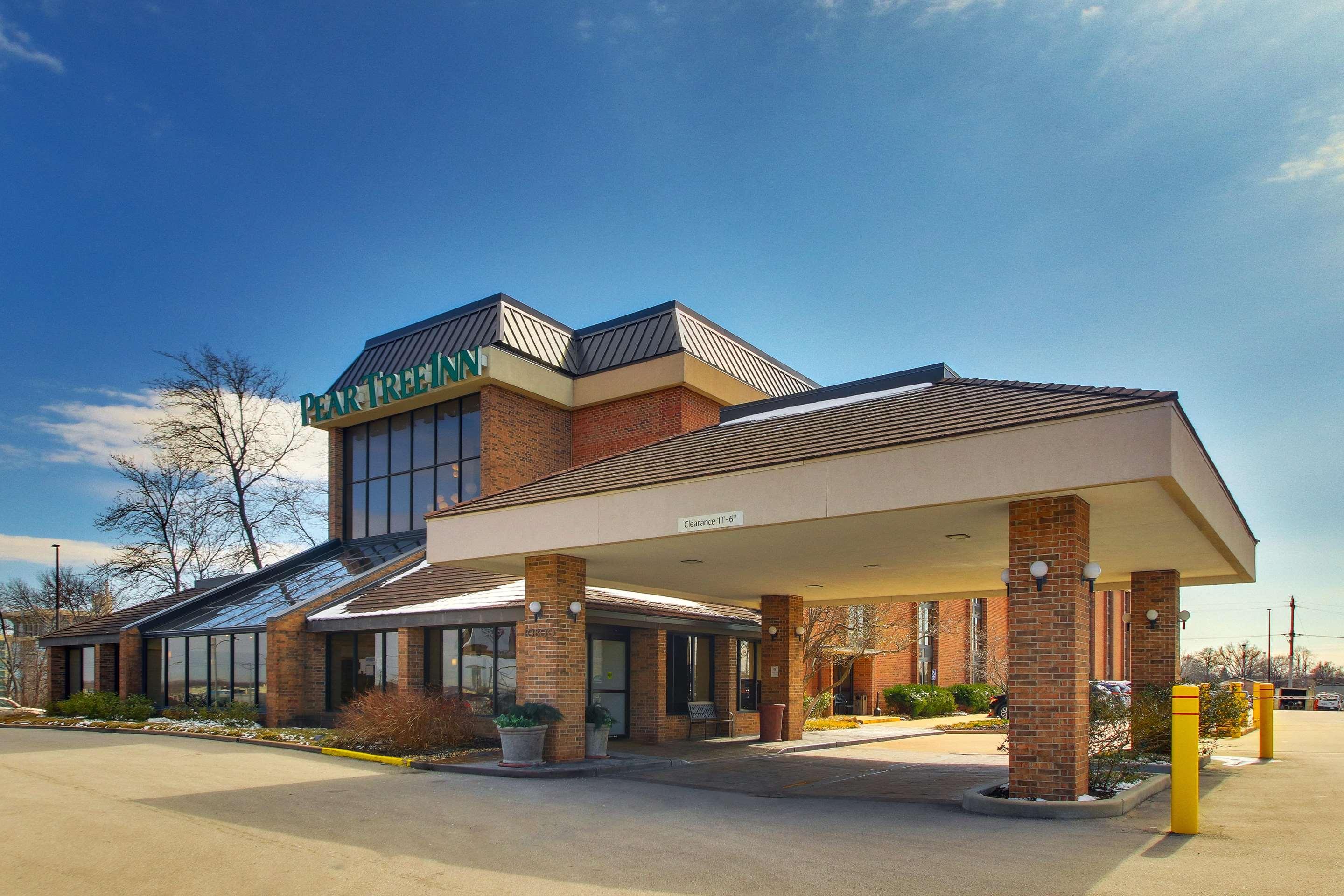 hotels in chesterfield mo area