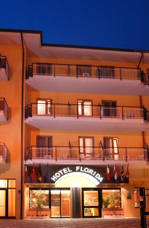 Hotel Florida in Limone sul Garda, Italy from $89: Deals, Reviews, Photos |  momondo