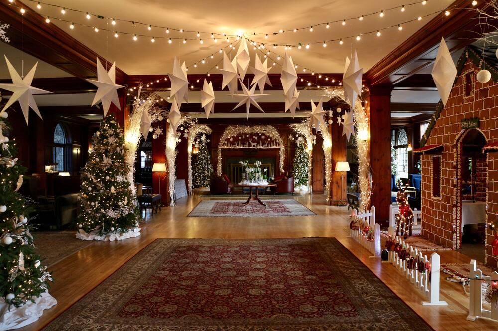 Skytop lodge deals