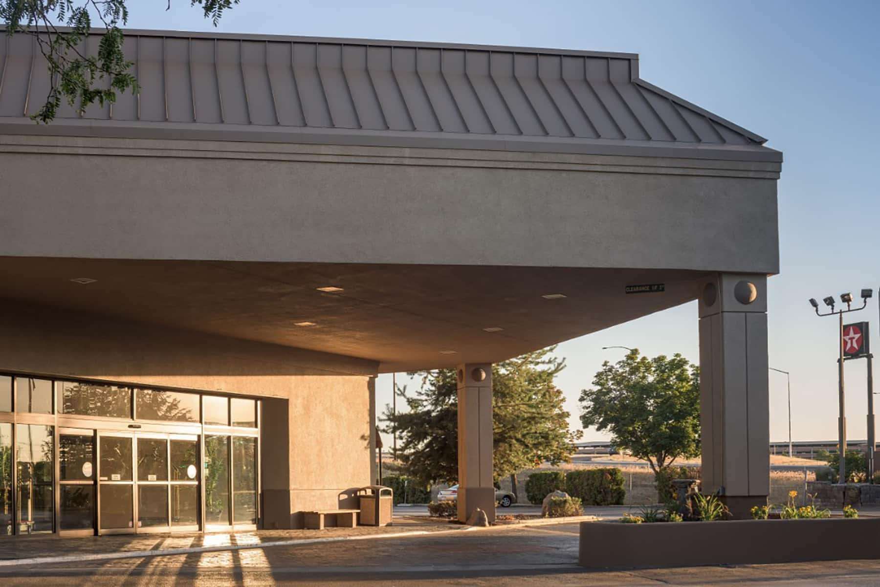 cheap hotels in eagle idaho