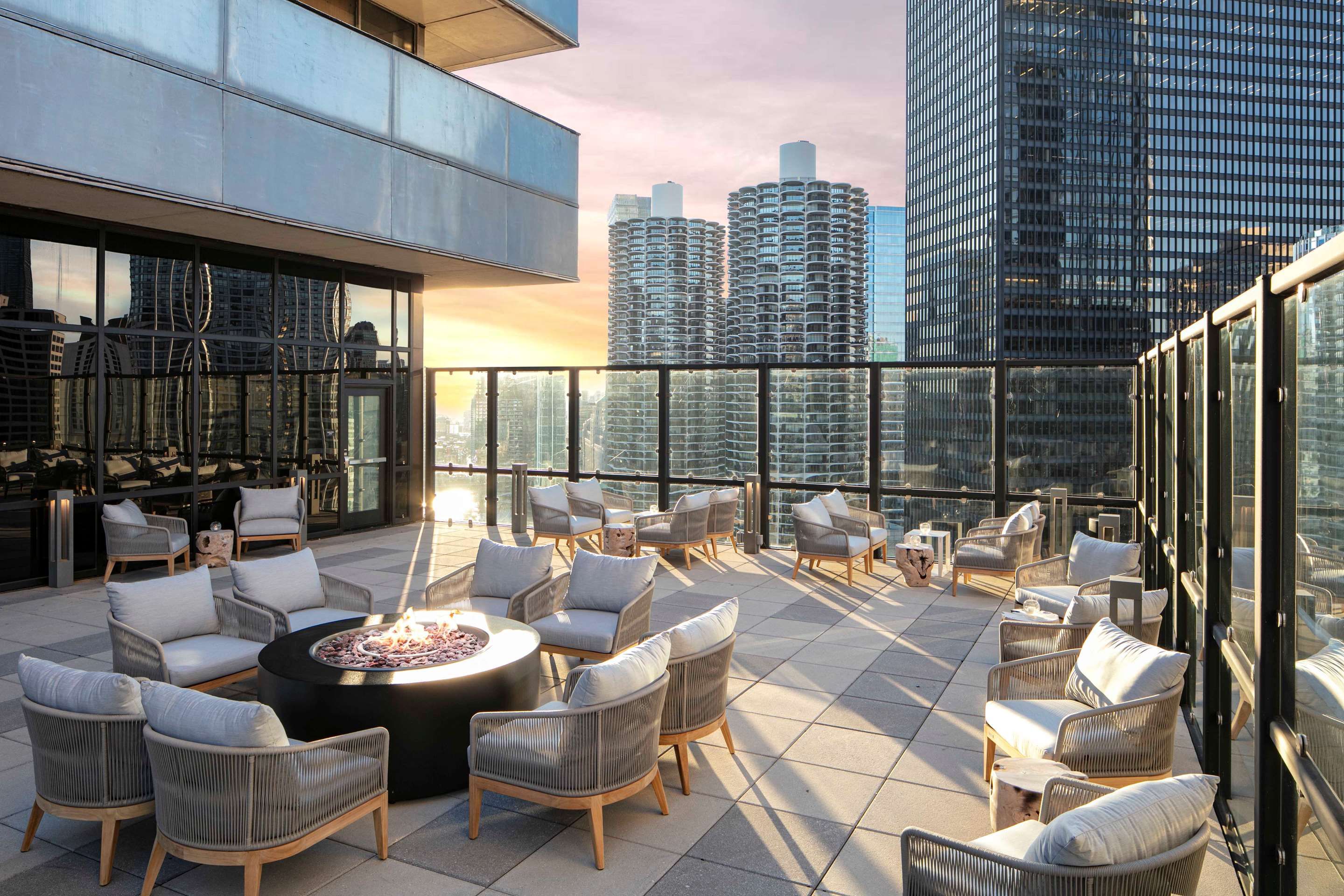 The Royal Sonesta Chicago Downtown in Chicago, the United States from $35:  Deals, Reviews, Photos | momondo
