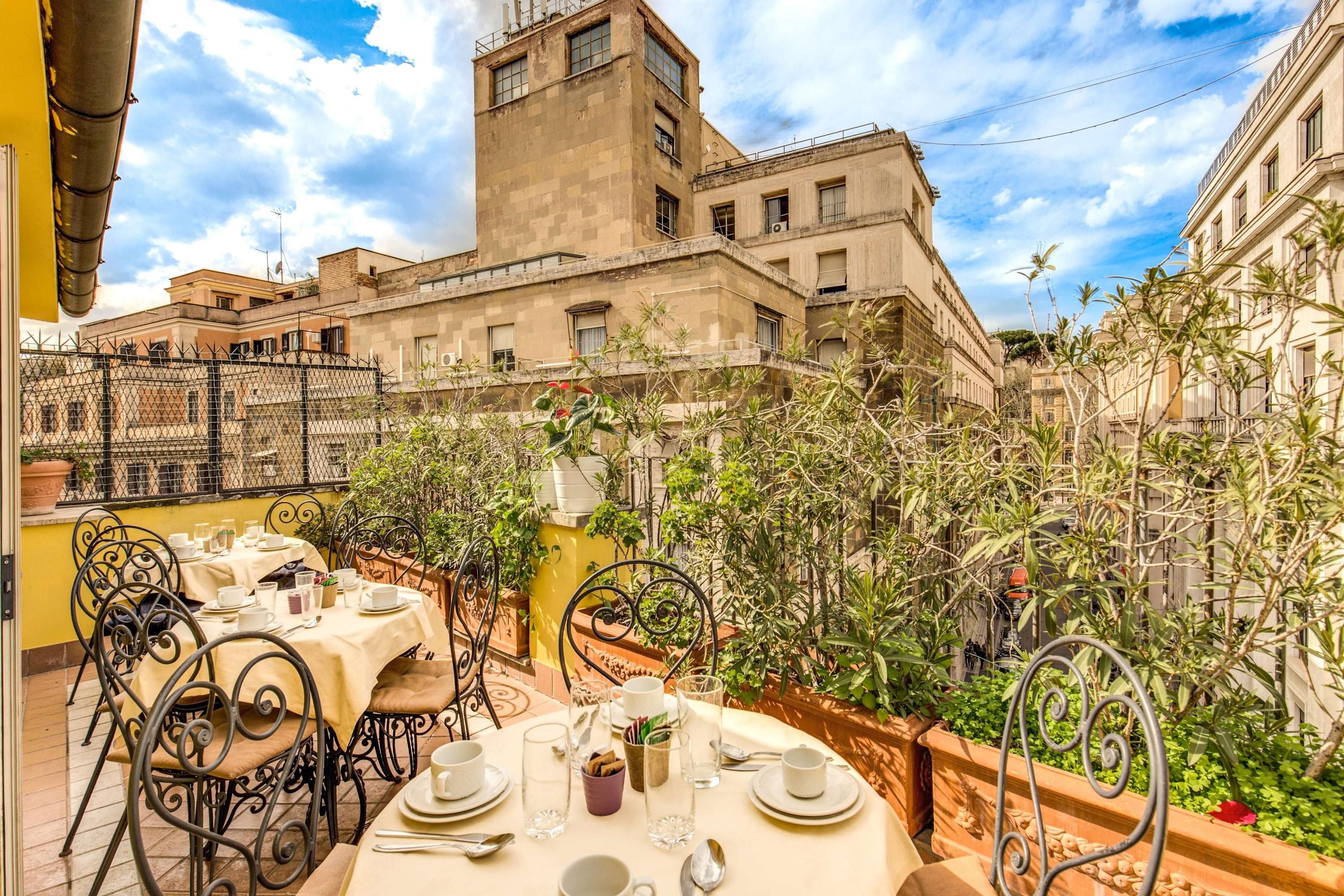 Hotel Cinquantatre in Rome, Italy from $27: Deals, Reviews, Photos | momondo, image size:3000x2000