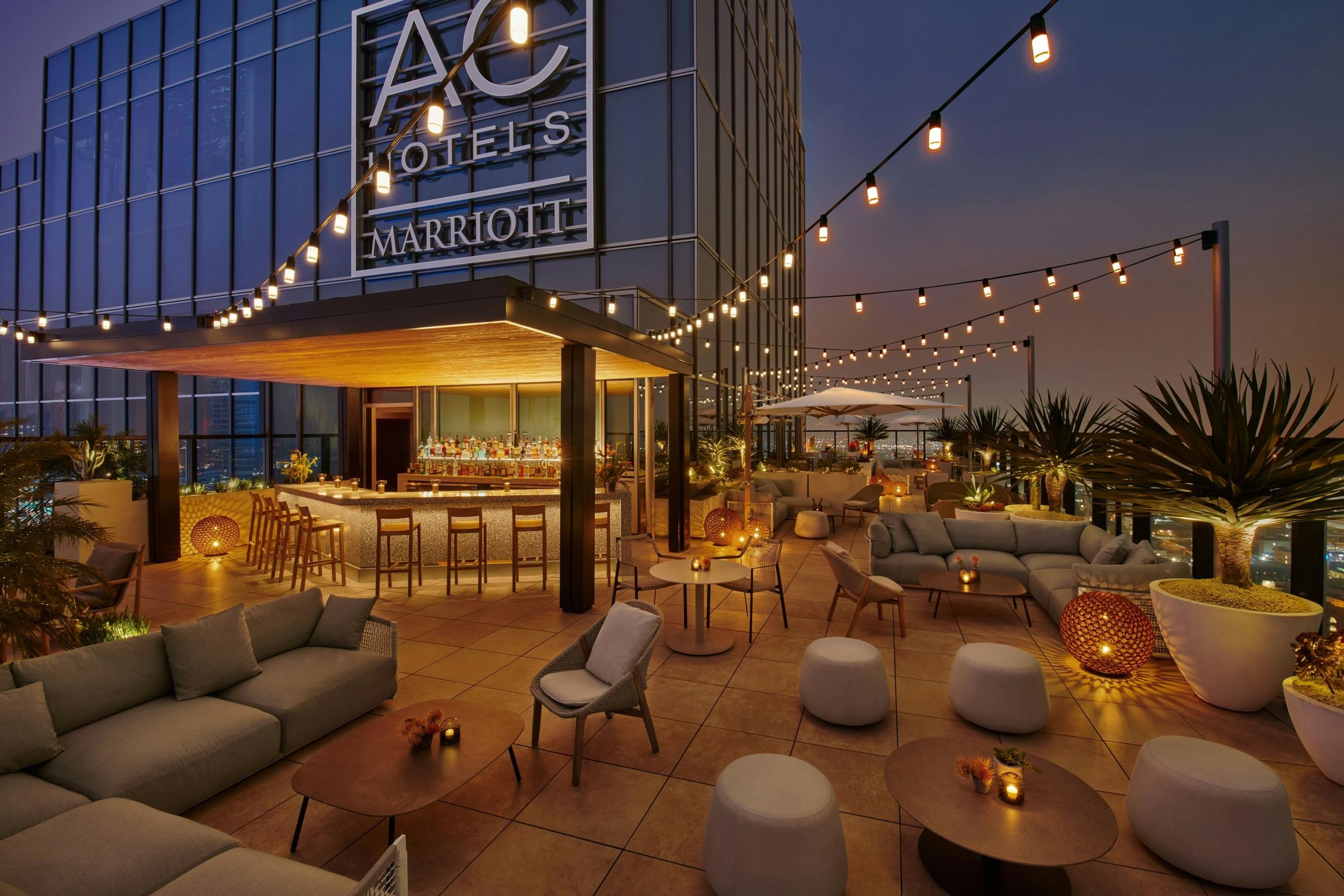 Moxy Downtown Los Angeles in Los Angeles, the United States from $119:  Deals, Reviews, Photos | momondo