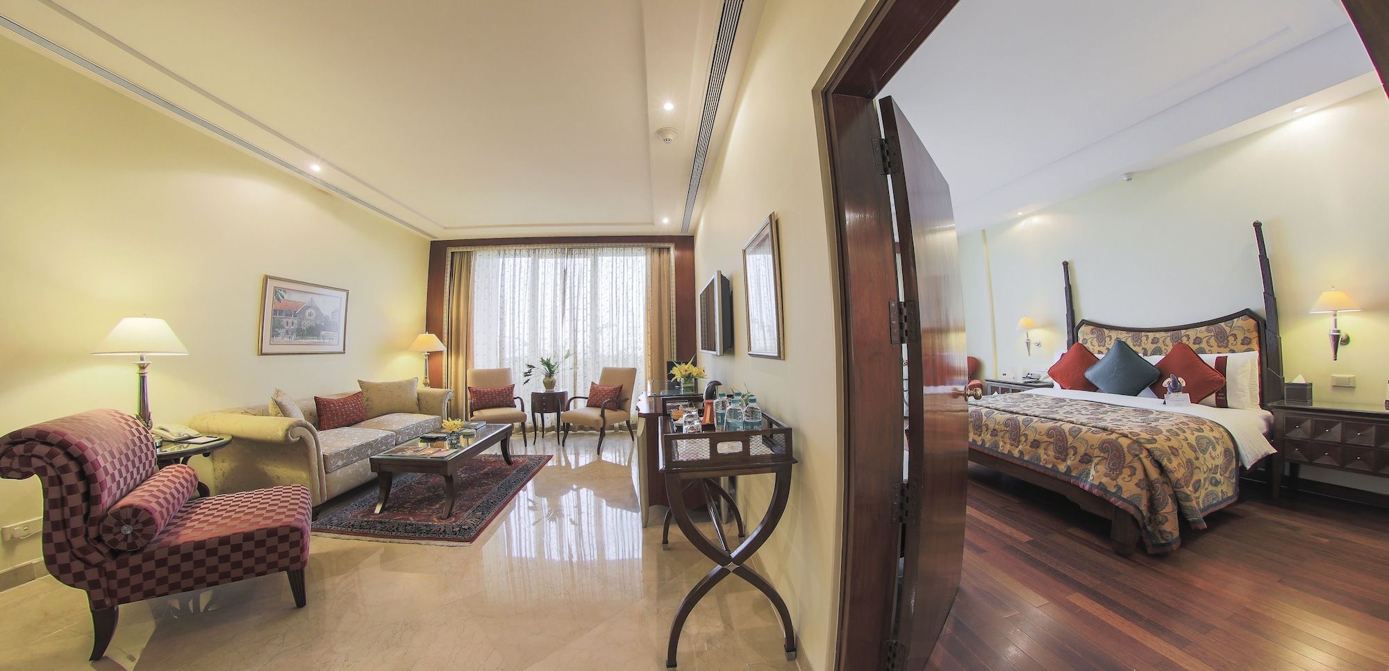 The Lalit Mumbai in Mumbai, India from $80: Deals, Reviews, Photos | momondo, image size:2000x967