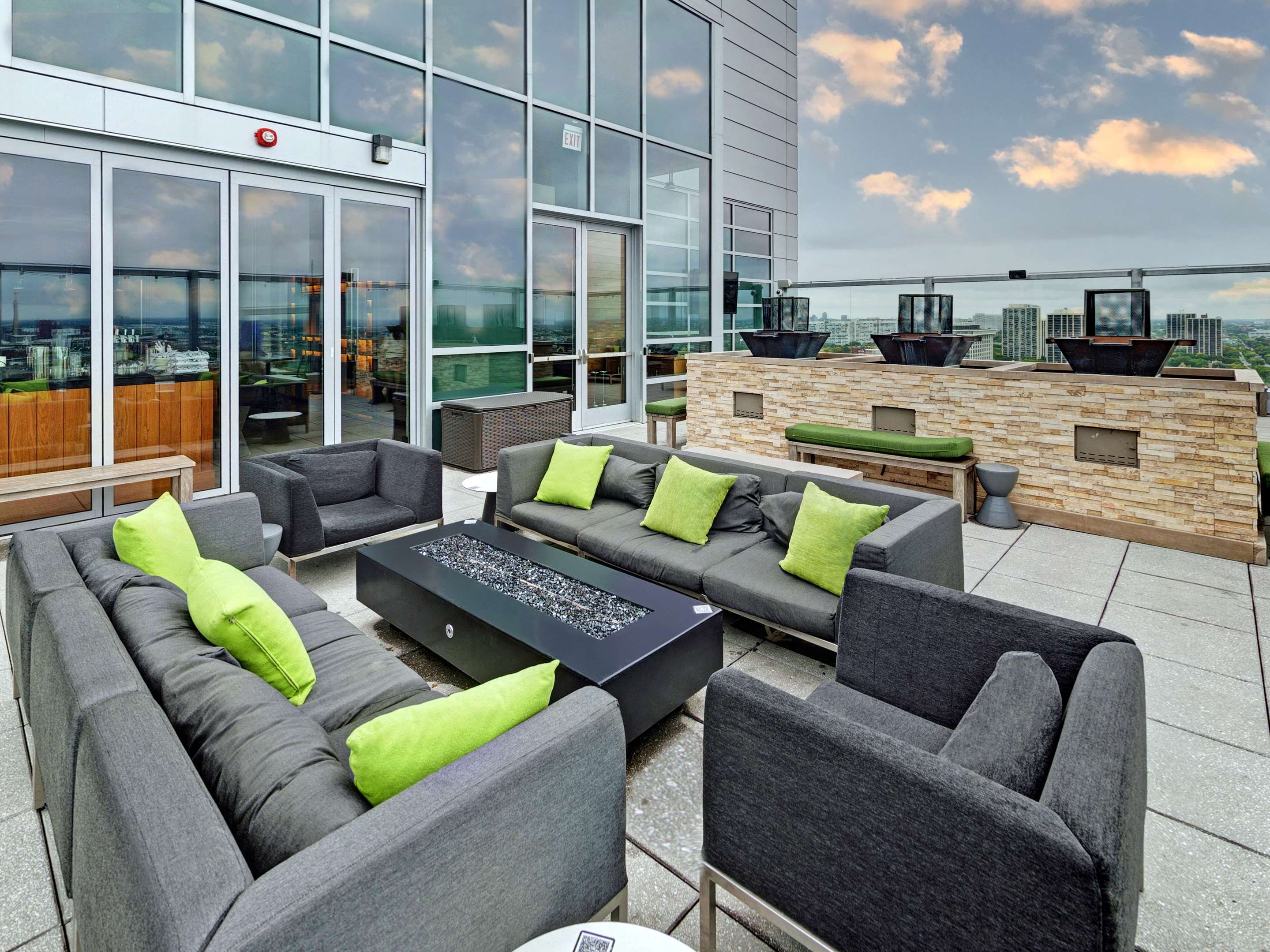 Hotels in Near South Side, Chicago - Find cheap Near South Side hotel deals  with momondo