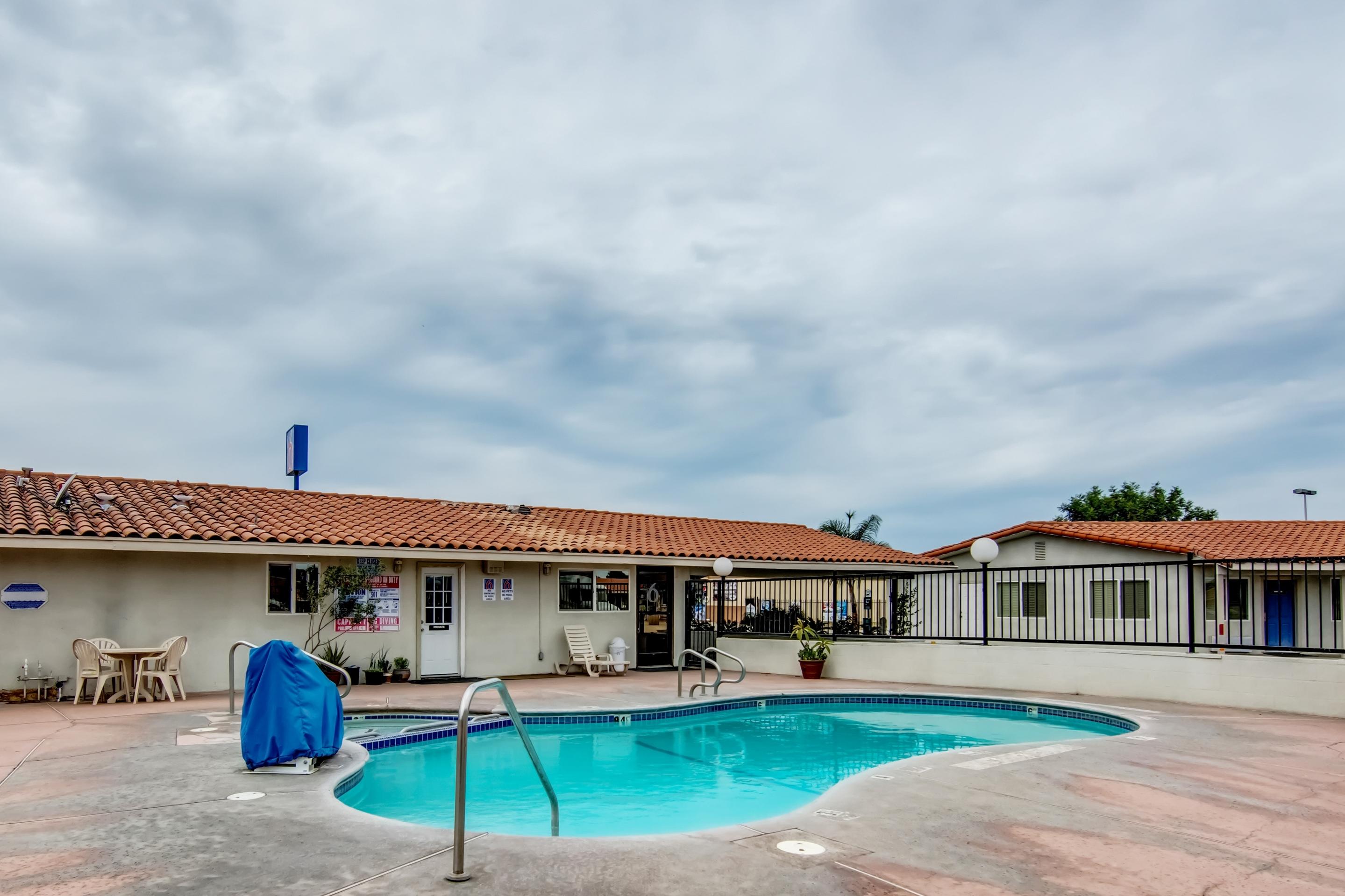 cheap hotels in manteca california