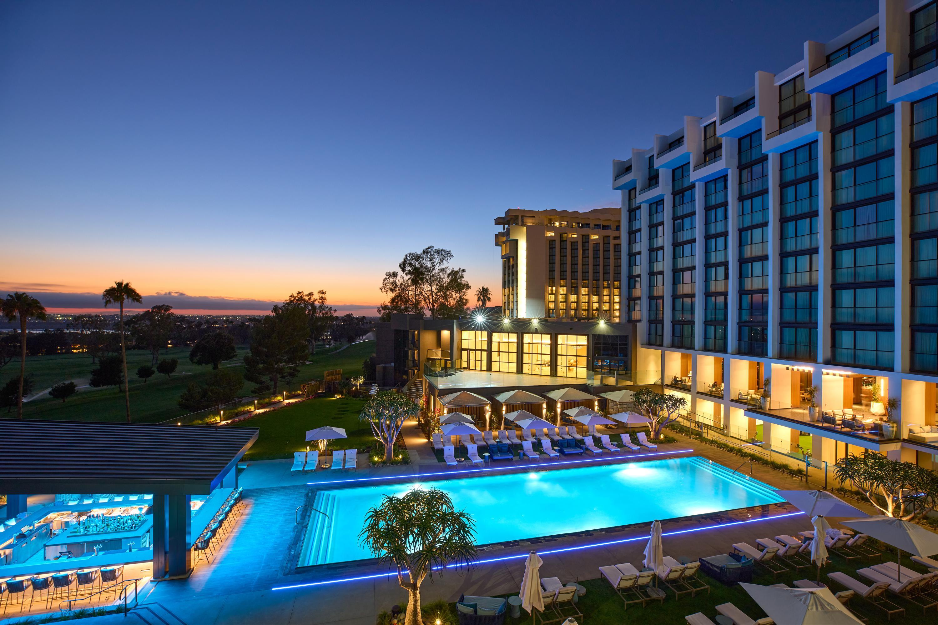 FASHION ISLAND HOTEL NEWPORT BEACH - Newport Beach CA 690 Newport Center  92660
