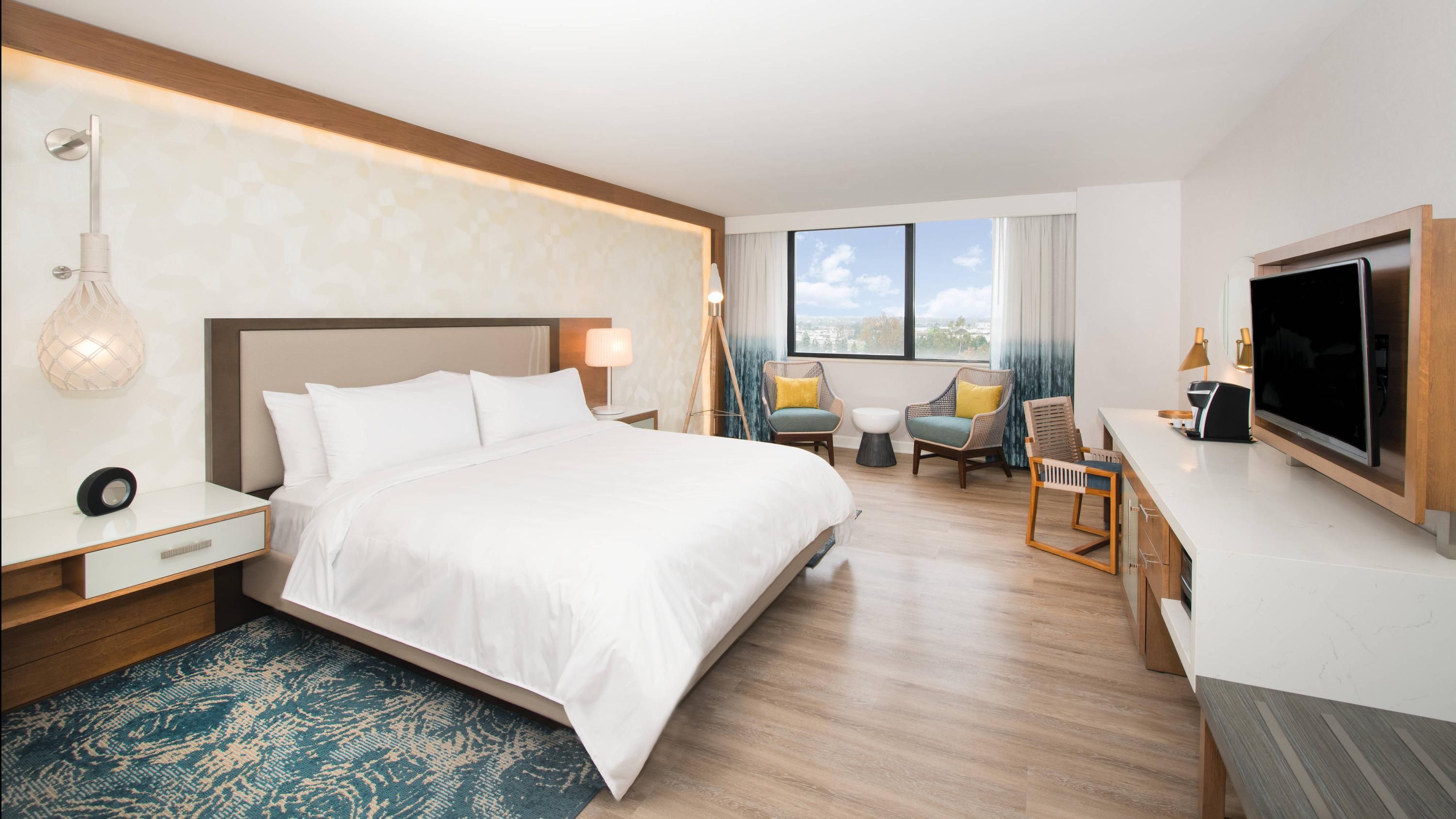 Hotels in Newport Beach from $83 - Find Cheap Hotels with momondo