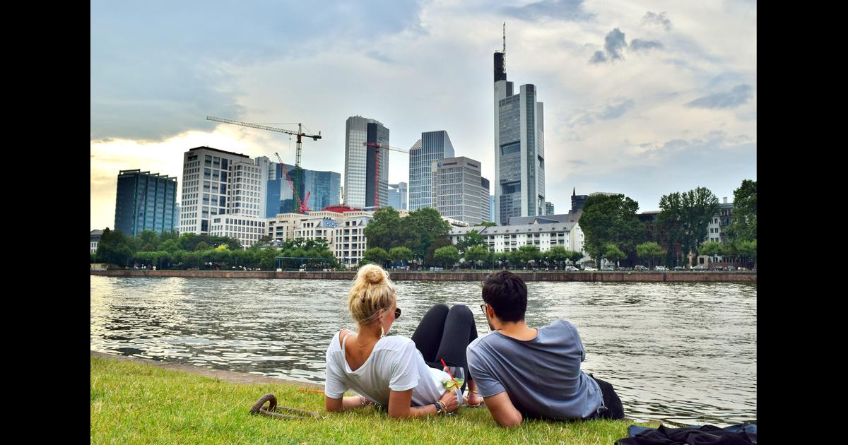 Find Cheap Flights From Berlin To Frankfurt Am Main Starting At 91 Momondo