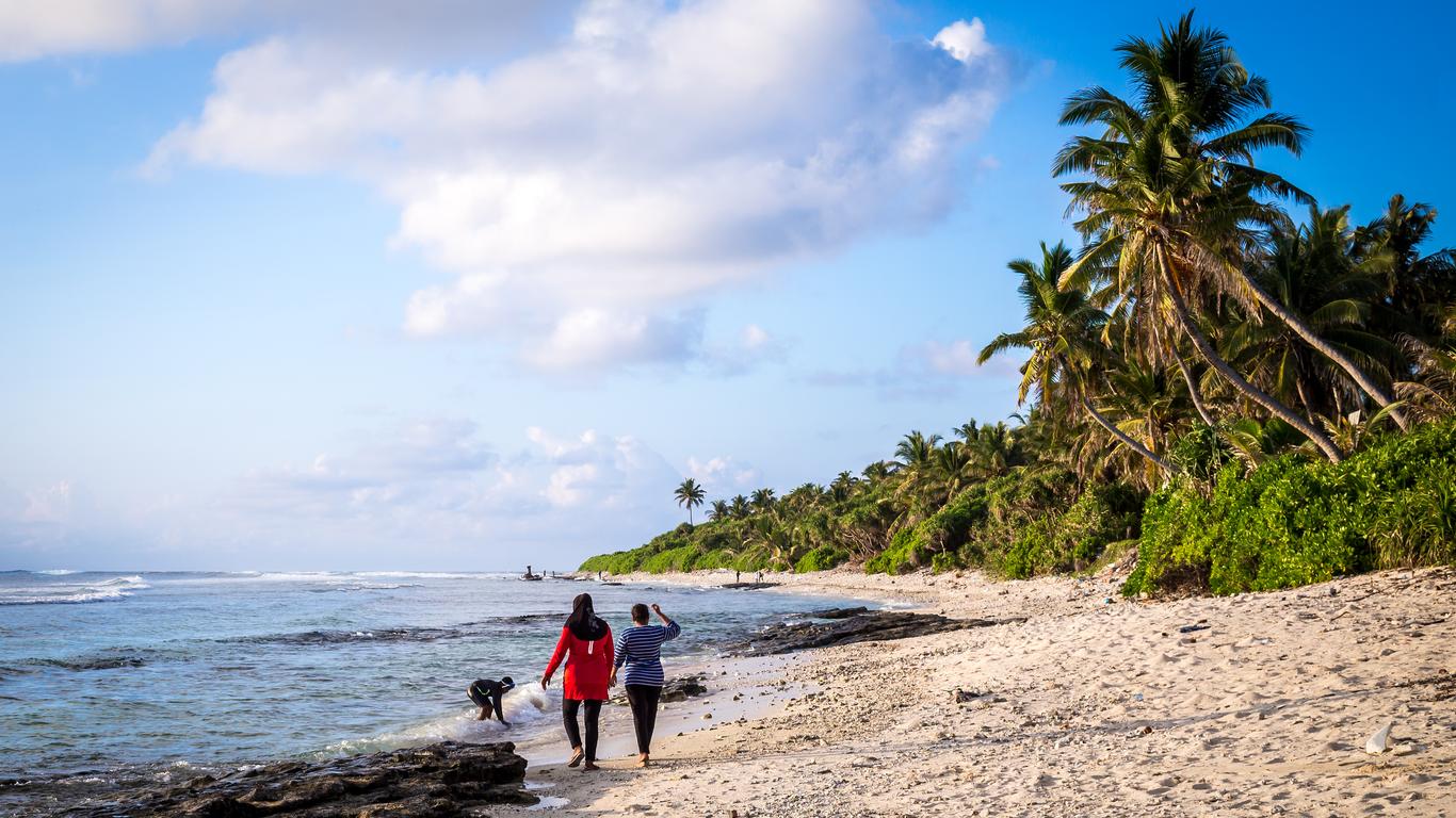 Flights to Addu City