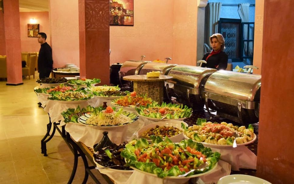 Buffet Photo