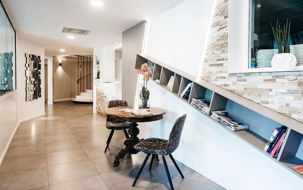 Dining room Photo