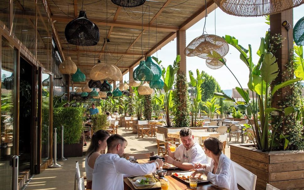 Restaurant Photo