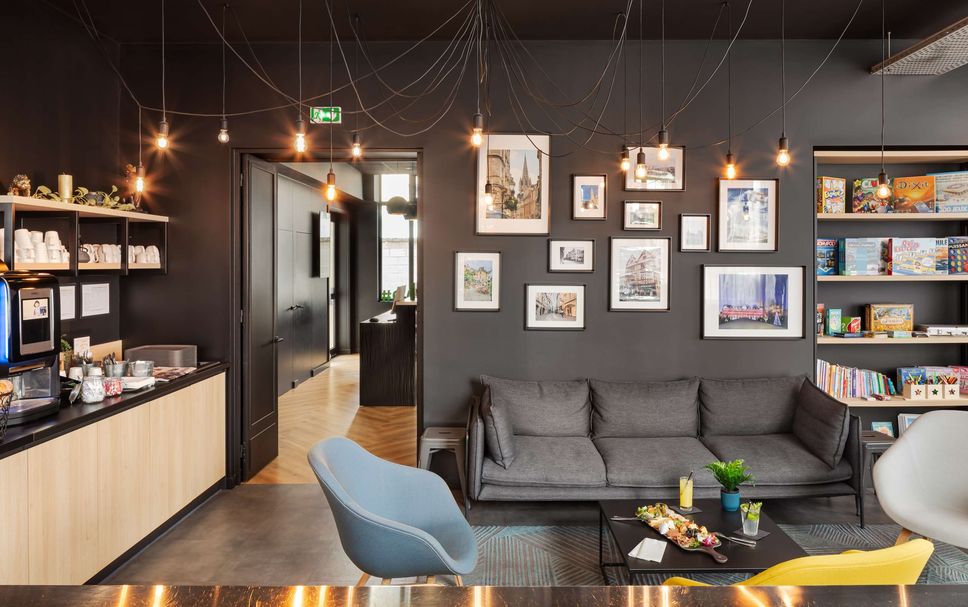 Lounge Photo