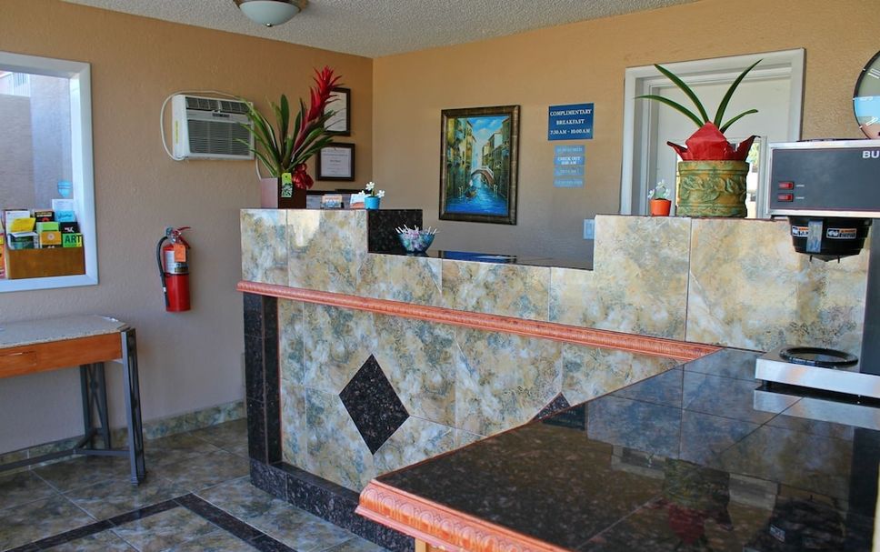 Front desk Photo