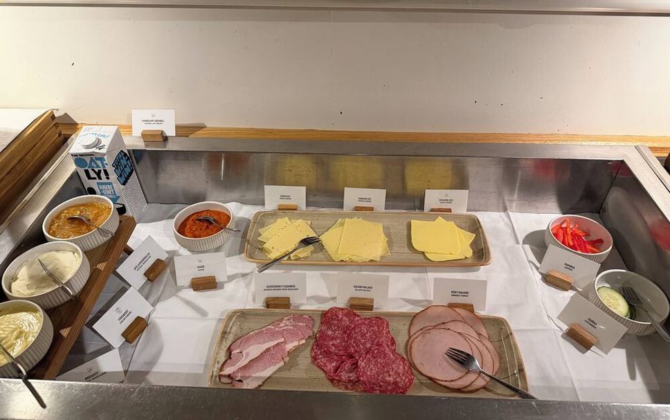 Buffet Photo