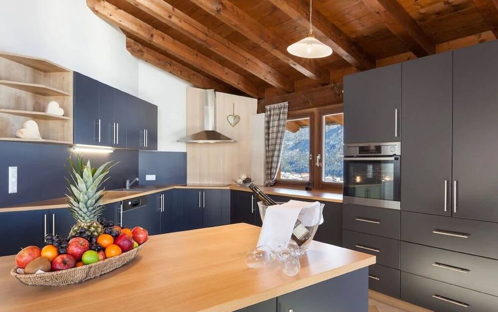 Kitchen Photo
