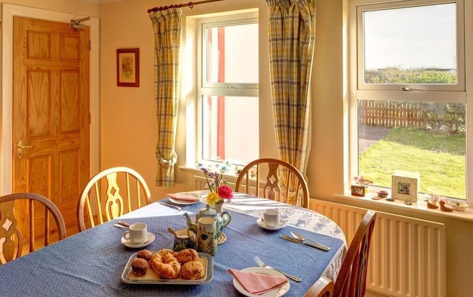 Dining room Photo