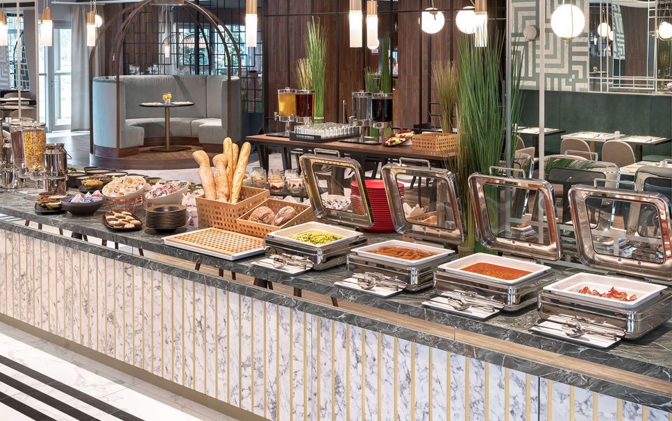 Buffet Photo
