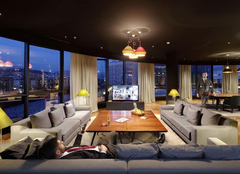 Lounge Photo