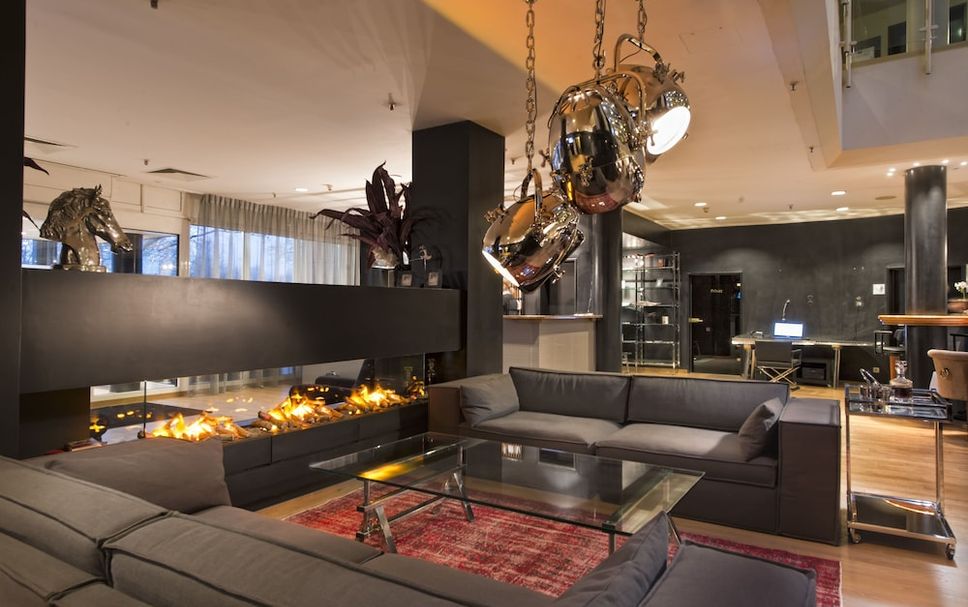 Lounge Photo