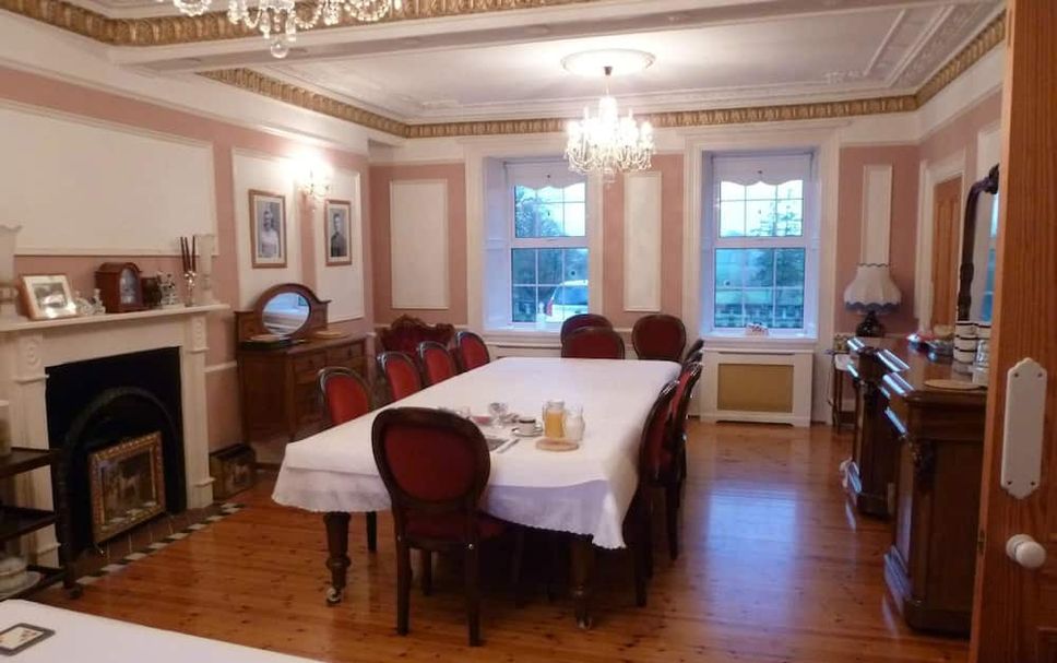 Dining room Photo