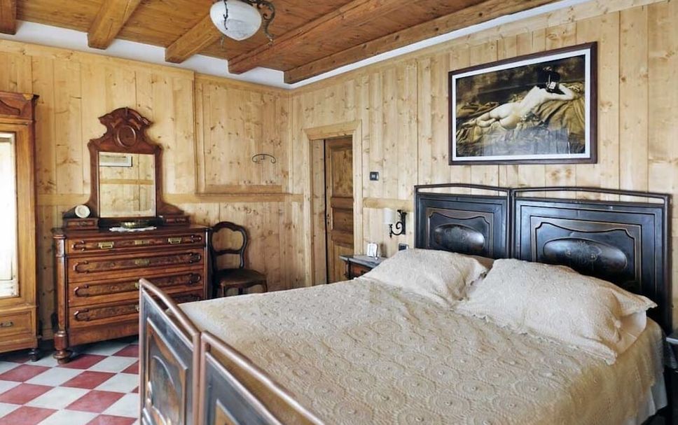 Bedroom Photo