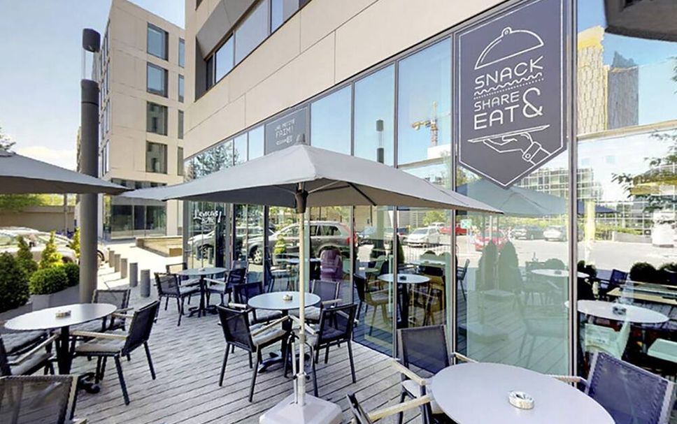 Restaurant Photo