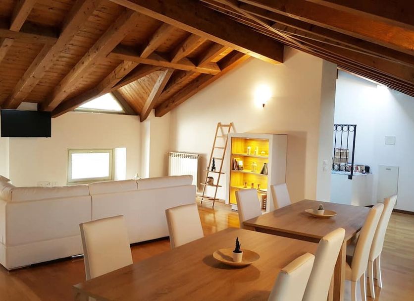 Dining room Photo