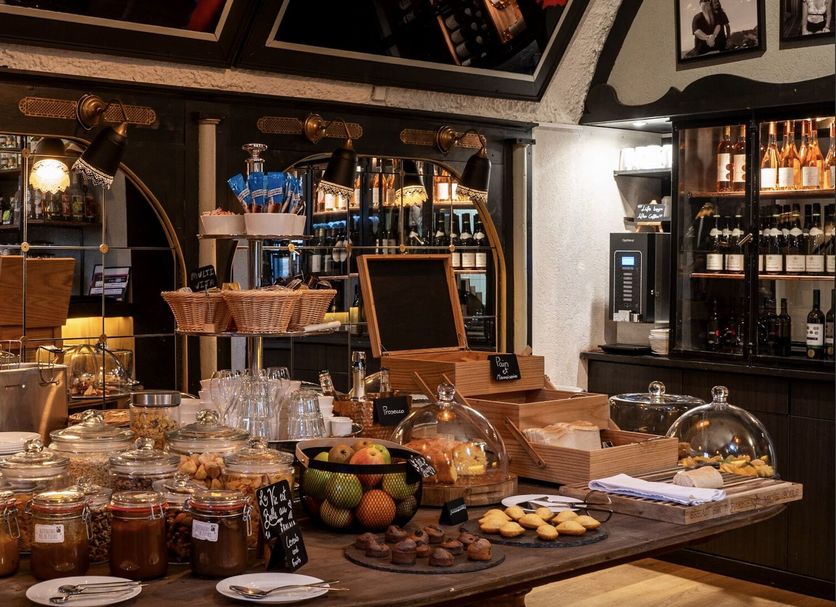 Bar Photo