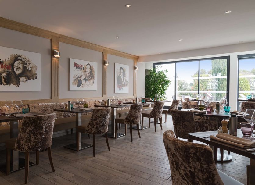 Restaurant Photo