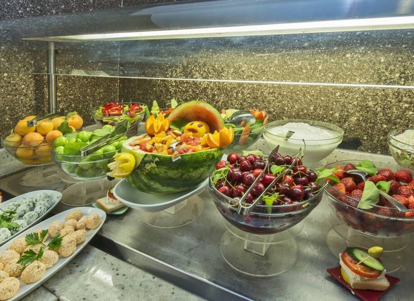 Buffet Photo
