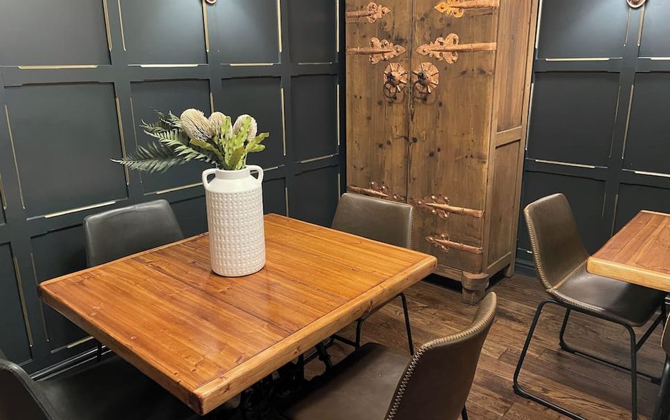 Dining room Photo