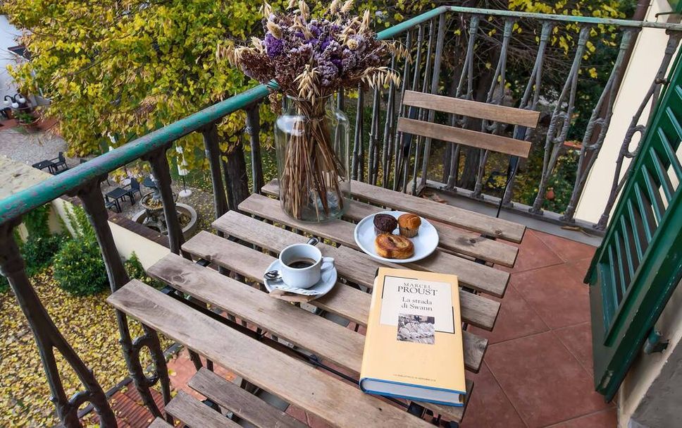 Balcony Photo
