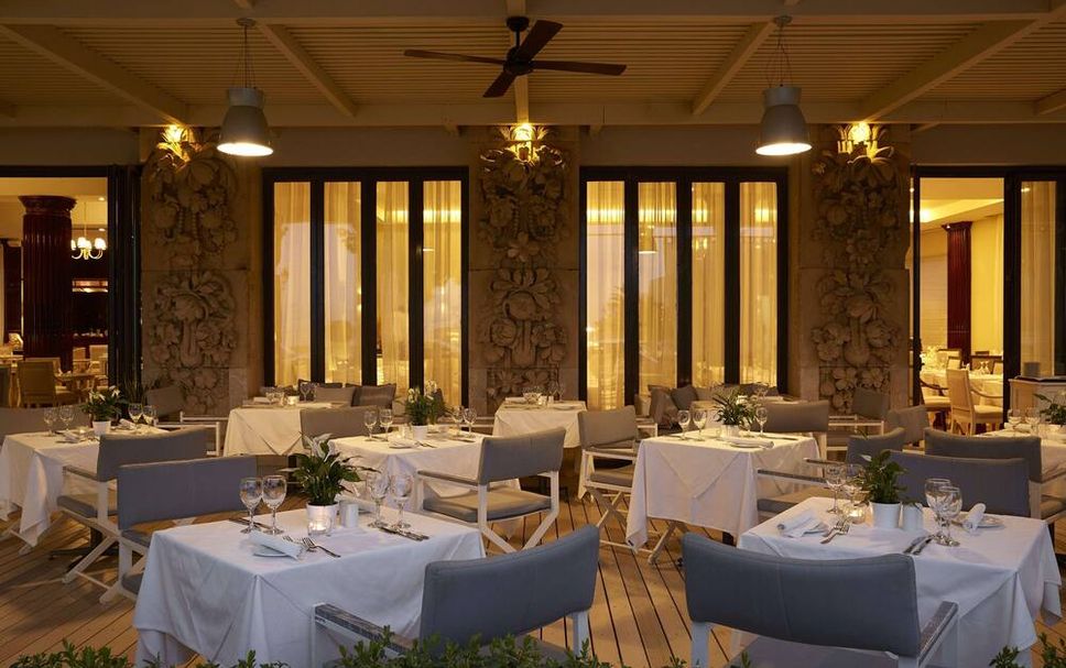 Restaurant Photo