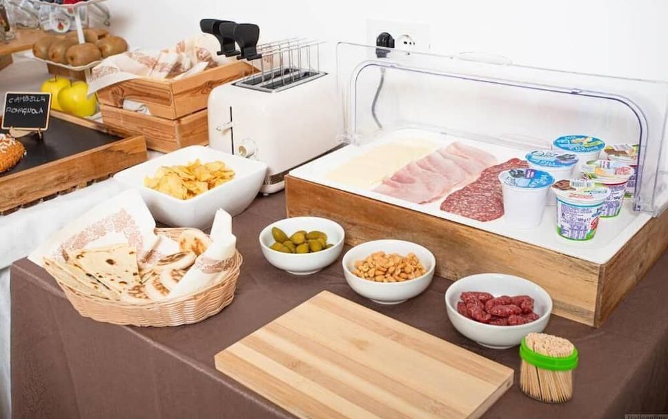 Buffet Photo