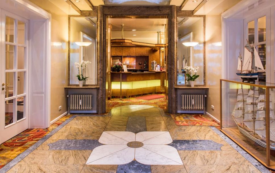 Lobby Photo
