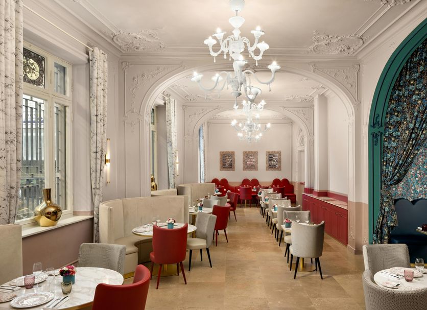 Restaurant Photo