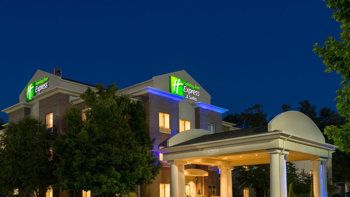 Holiday Inn Express & Suites Independence-Kansas City in Independence