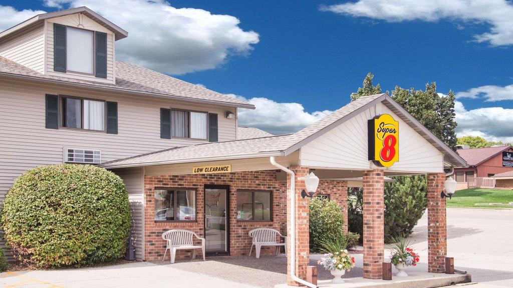 Super 8 by Wyndham Monroe WI in Monroe, United States from $81: Deals
