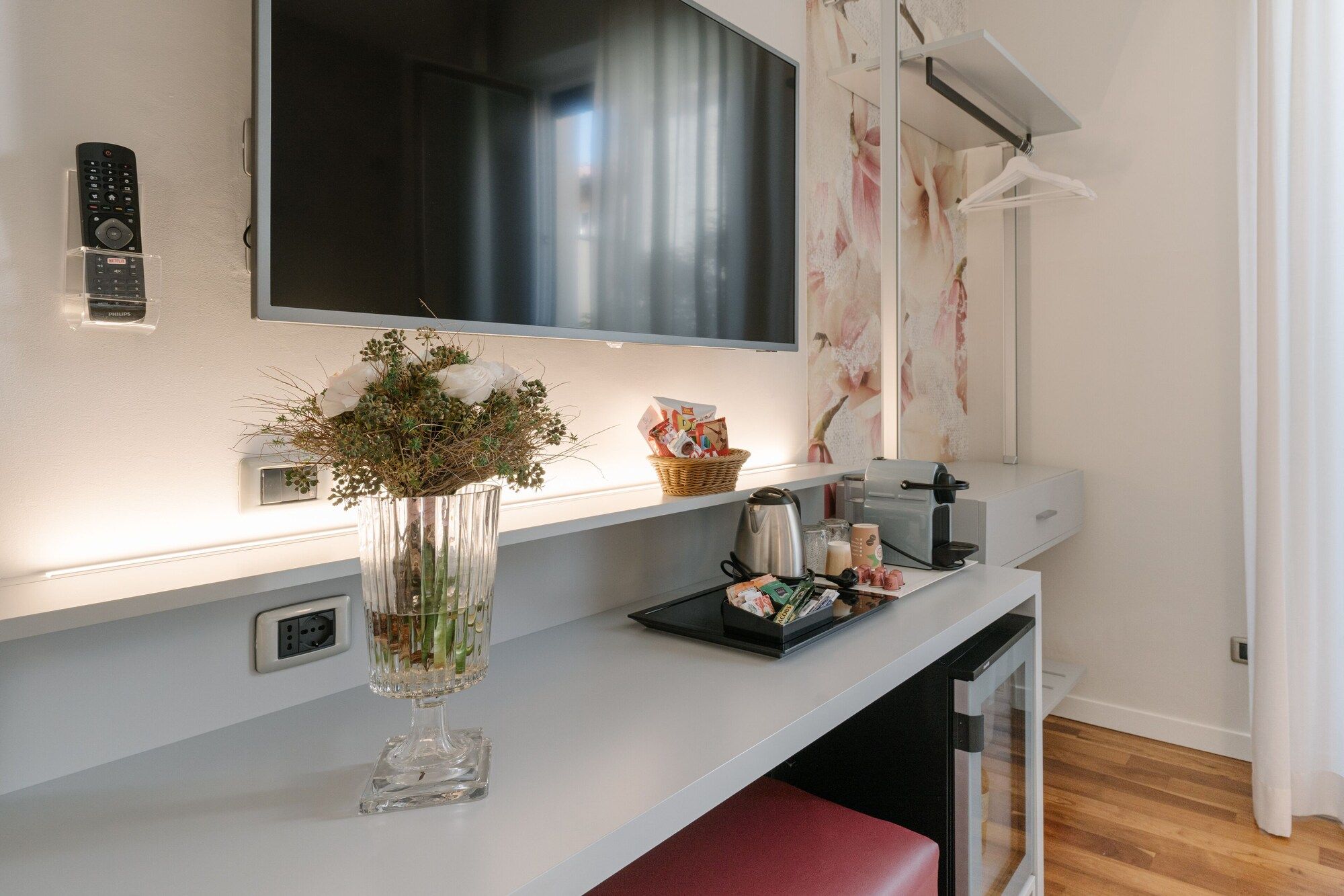 Room amenity